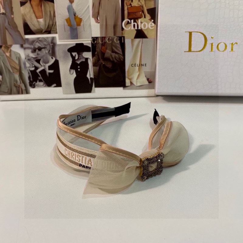 CHRISTIAN DIOR